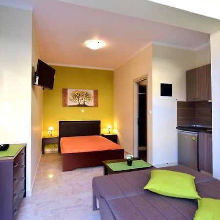 Elia Beach Modern Suites فلوغيتا المظهر الخارجي الصورة